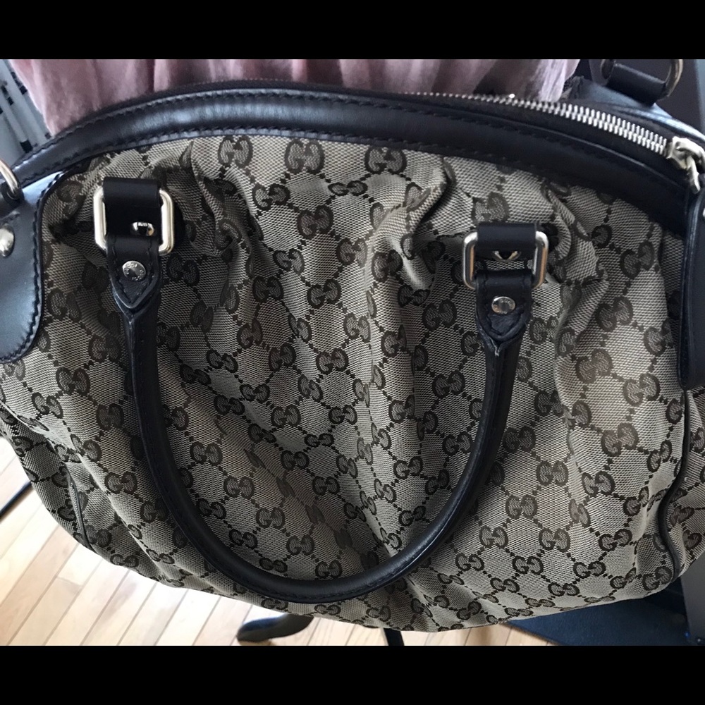 Gucci Sukey medium Handbag
